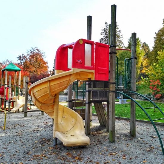 Almond Park playground1