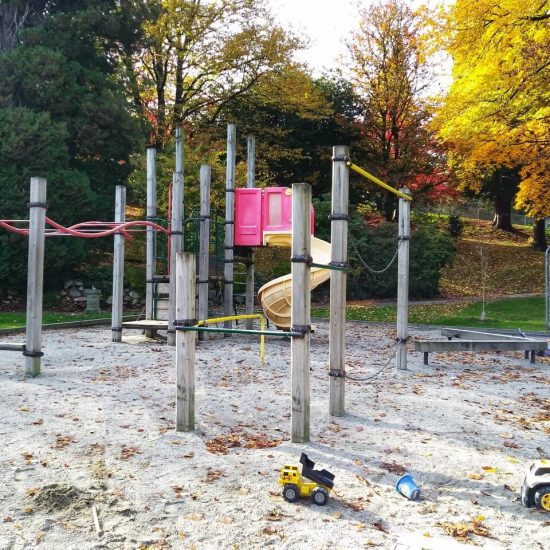 Almond Park playground3