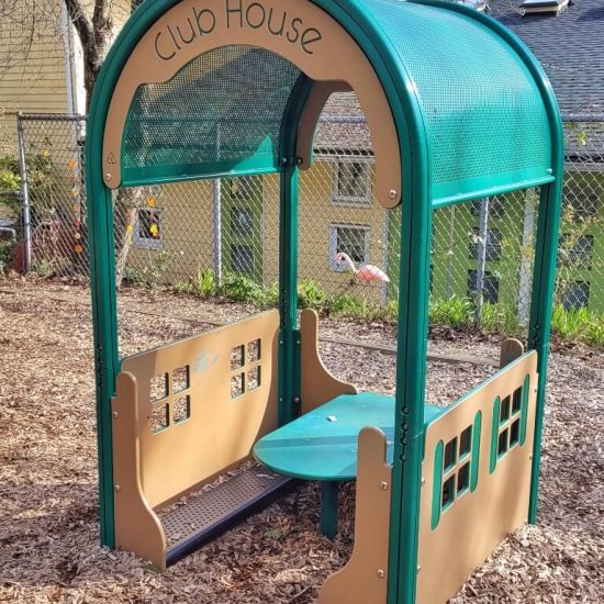 Kid clubhouse with no legroom at Carolina Park playground1
