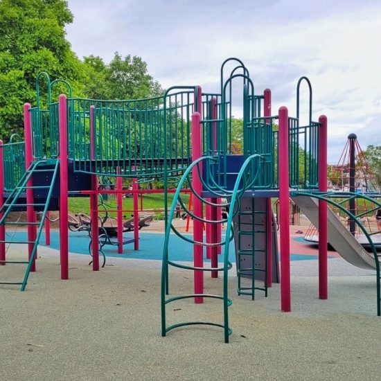 Charleson Park playground structure2