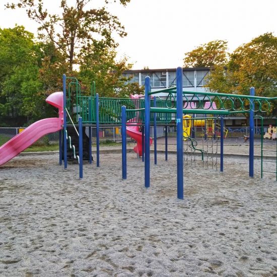 Connaught Park playground3