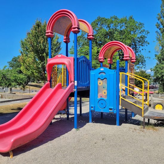 Falaise park toddler playground1
