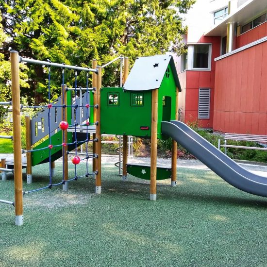 Heather Place Playground3
