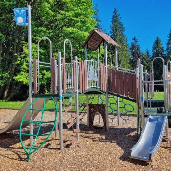 Prospect Point picnic area playground1