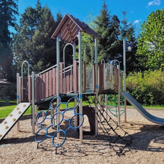 Prospect Point picnic area playground2