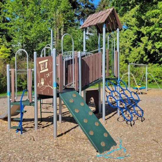Prospect Point picnic area playground3