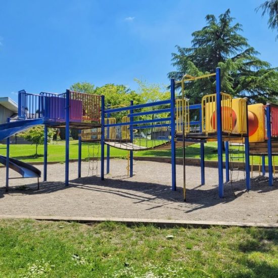 Renfrew community park playground2