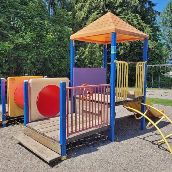 Renfrew community park toddler playground2