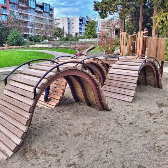 Shannon Mews Park playground4
